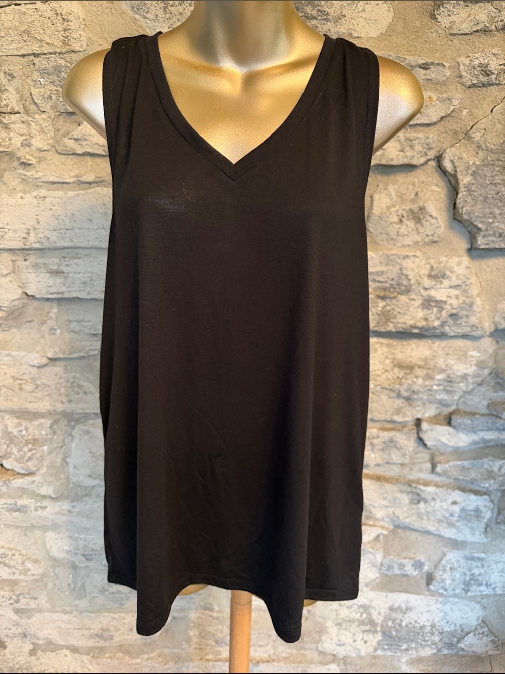 Twist back tank top